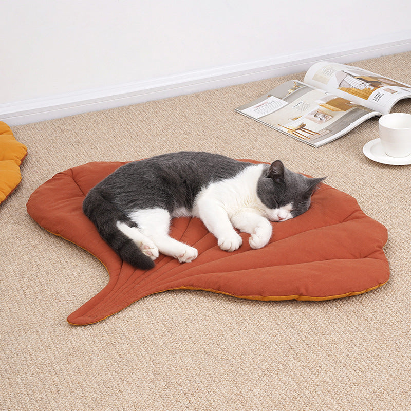 1 Pcs Yellow Leaf-Shaped Pet Sleeping Mat - Durable Dog Floor Pad &amp; Cat Bed for Sleeping and Playtime