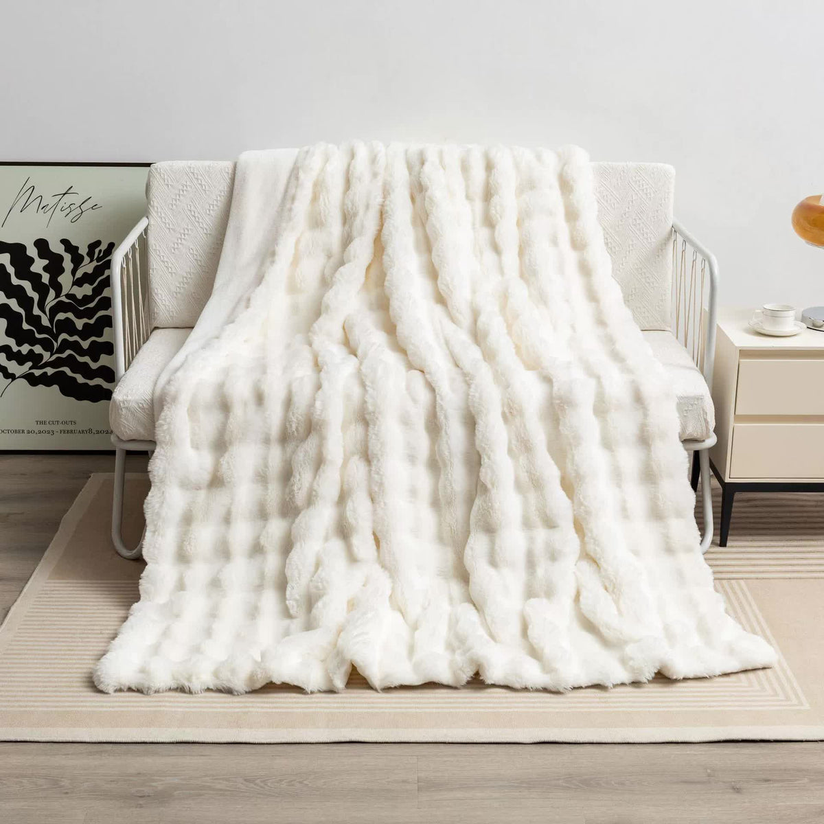 Off White 130*160cm Plush Toscana Rabbit Hair Throw Blanket - Soft Flannel Fleece for All Seasons, Perfect for Couch &amp; Bed