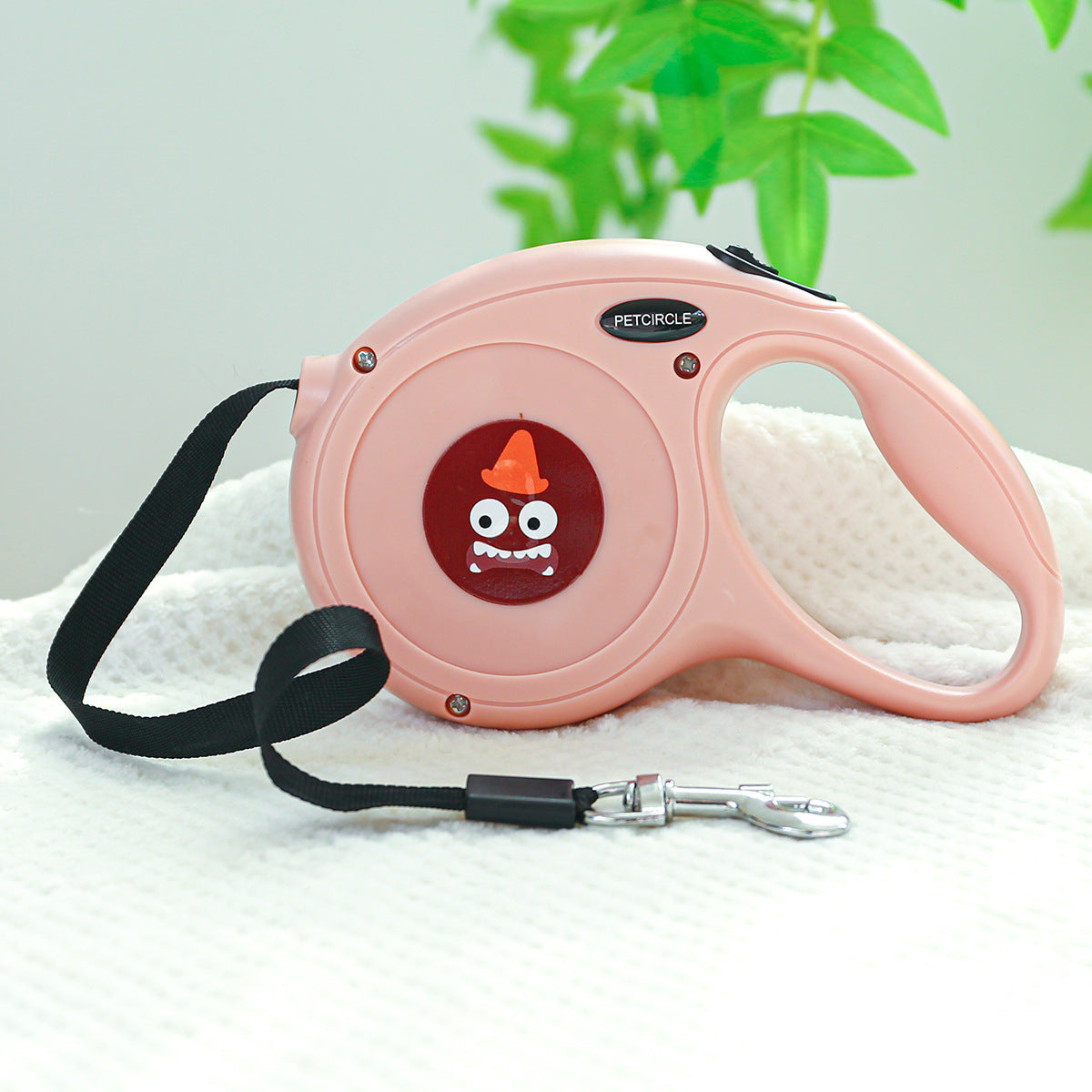 Pink Monster 5m Cartoon Retractable Dog Leash for Golden Retriever &amp; Poodle Puppies - Durable, Tangle-Free Pet Walking Essential