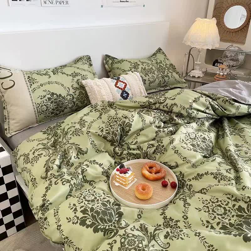 Green Floral 4-Piece Bedding Set - Soft and Lovely Bed Sheets (Quilt 150x200cm, Flat Sheet 200x230cm, Pillowcase 48x47cm)