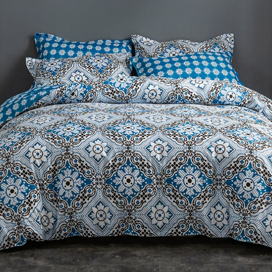 Blue Floral Duvet Cover - 3 Piece Bedding Set (with Corner Ties)