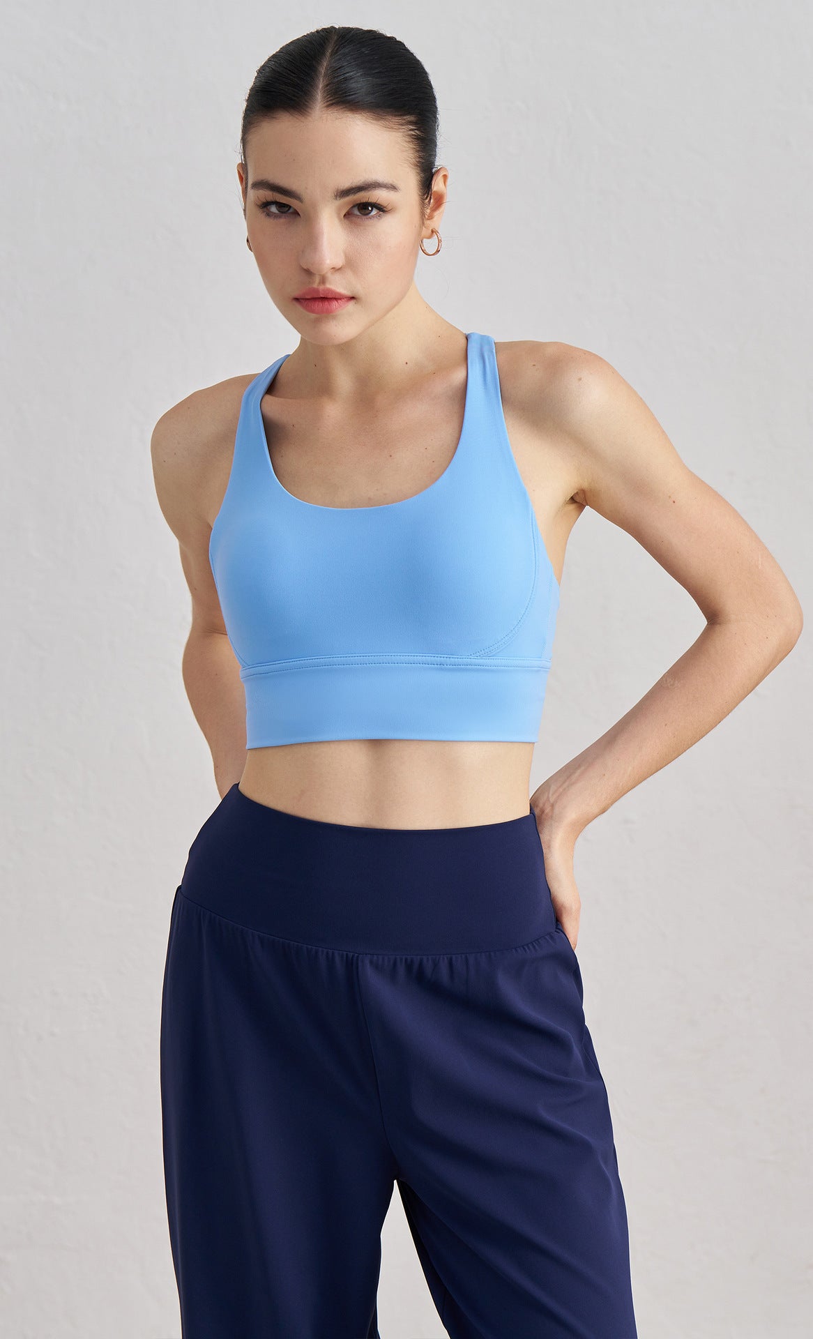 Size M Light Blue Cross-Back Yoga Sports Bra for Women - High Support & Shockproof Fitness Bra