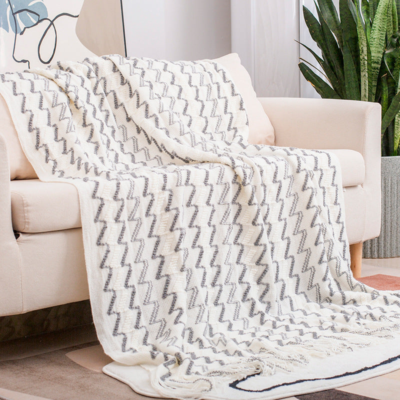 130*230CM White And Grey Modern Knitted Throw Blanket with Tassels - Soft &amp; Lightweight for Sofa, Bed, and Office