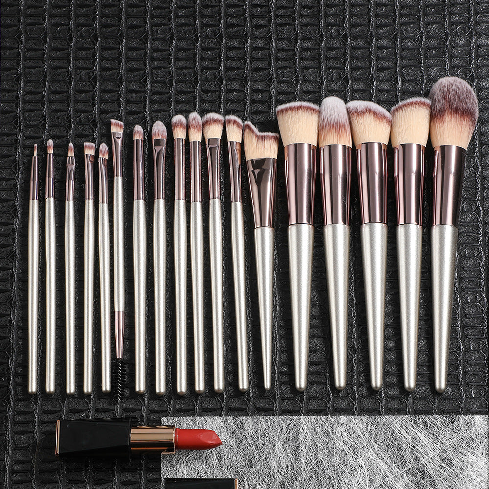 Black 18-Piece Makeup Brush Set - Professional Synthetic Fiber Brushes with Wooden Handles for Flawless Beauty