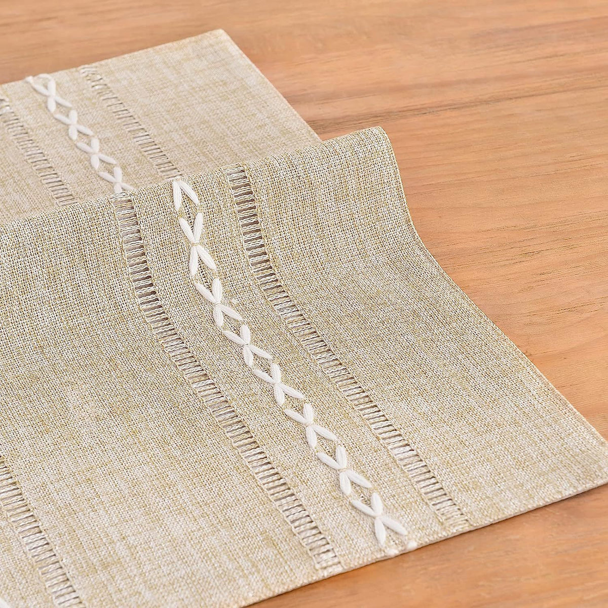 4 Pcs Beige Woven Placemats - Heat Resistant Kitchen Table Mats, Coffee Tea Cup Coasters, Linen Blend Dining Decor