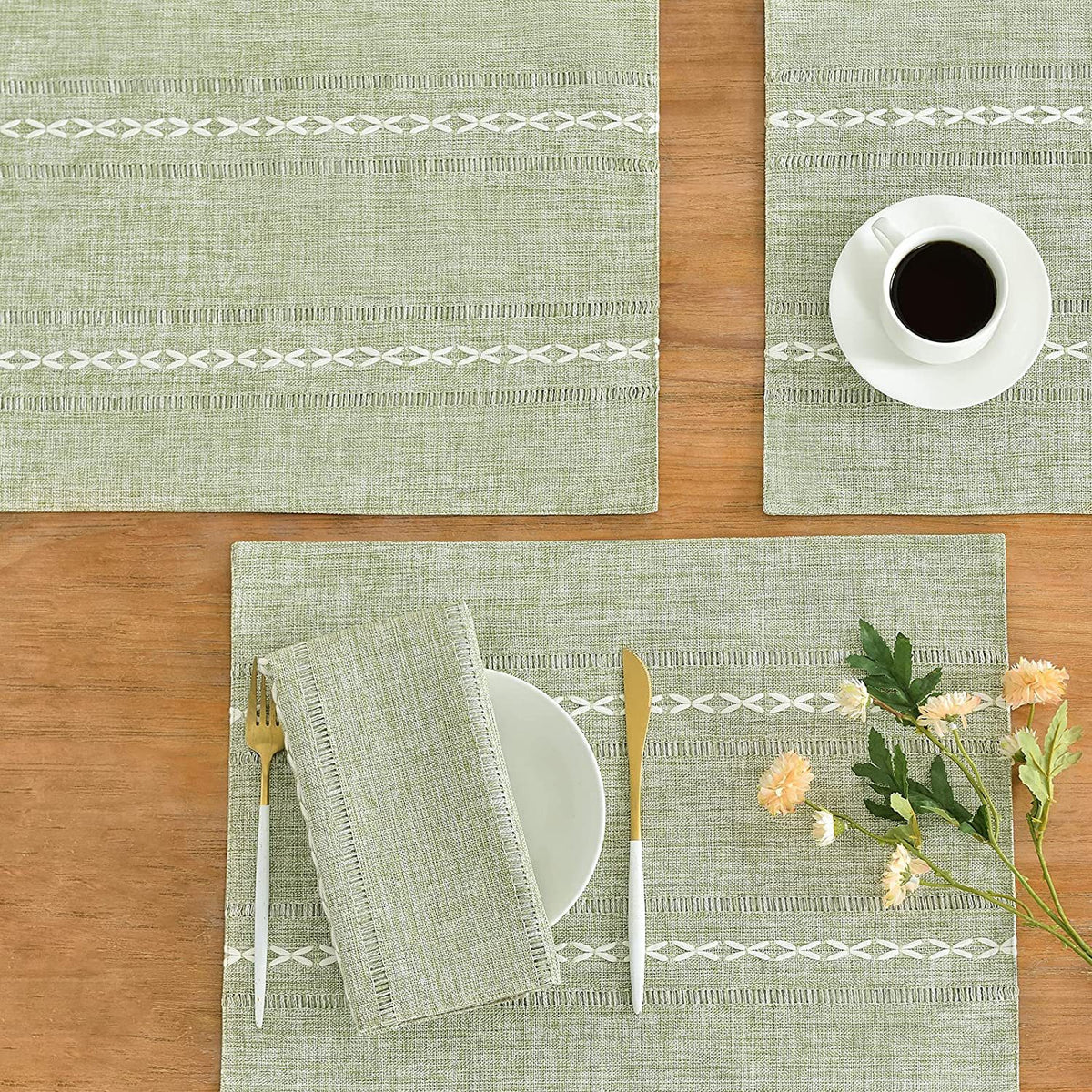 4 Pcs Green Woven Placemats - Heat Resistant Kitchen Table Mats, Coffee Tea Cup Coasters, Linen Blend Dining Decor