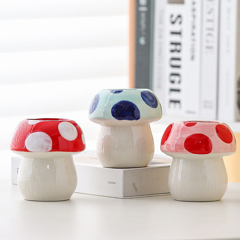 Red And White Adorable Ceramic Mushroom Desk Organizer - Cute Pen & Makeup Brush Holder