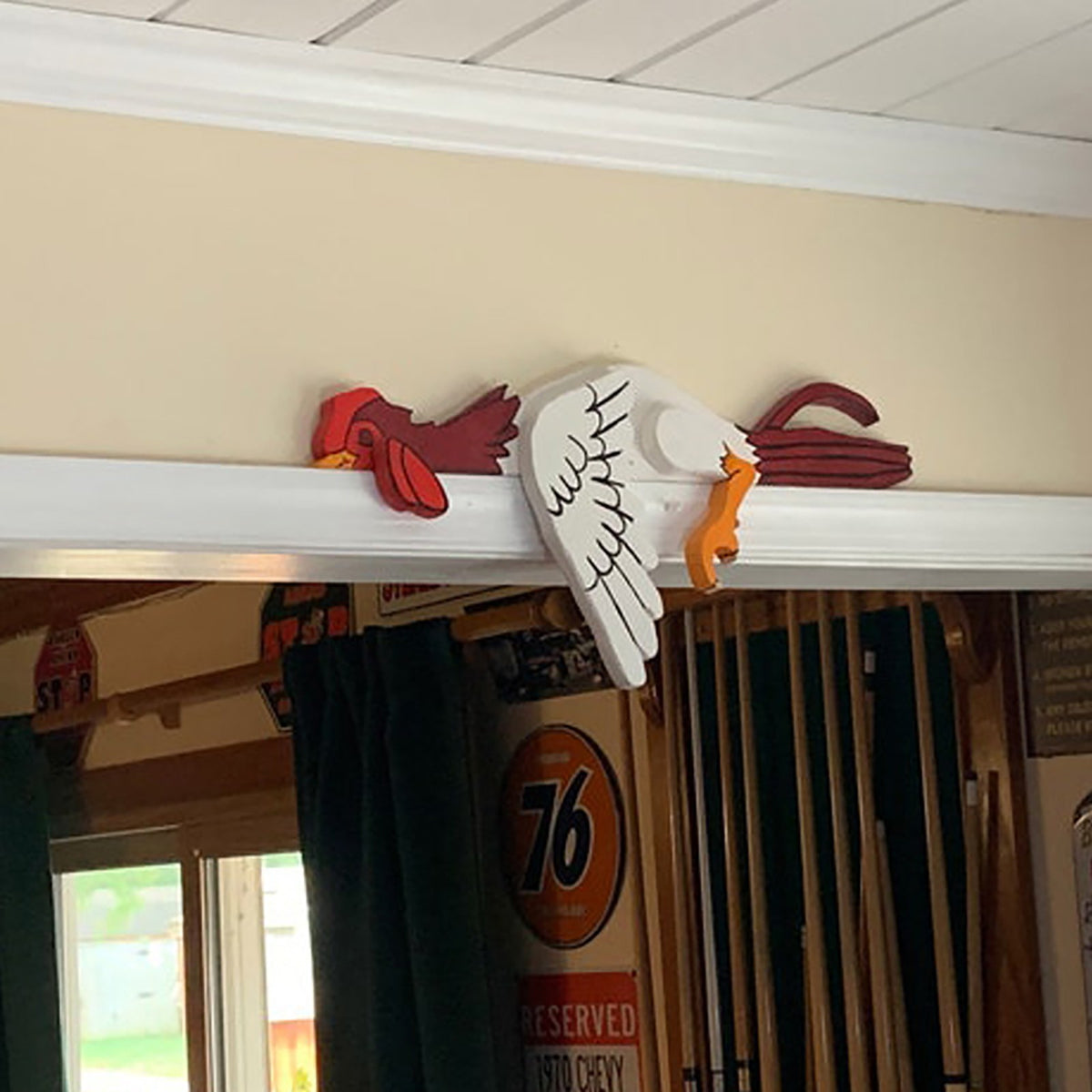 2 Pcs Red And White Whimsical Lazy Chicken Fence Topper - Funny PVC Garden & Home Decor Ornament