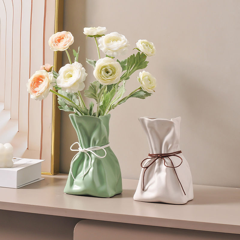 Coffee And White Chic Money Bag Inspired Vase - Modern Resin Decorative Flower Holder & Tabletop Accent(Use the mobile phone as a reference for size)
