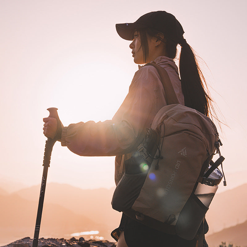 Balck-white 20L Lightweight Hiking Backpack for Camping, Travel, and Commuting
