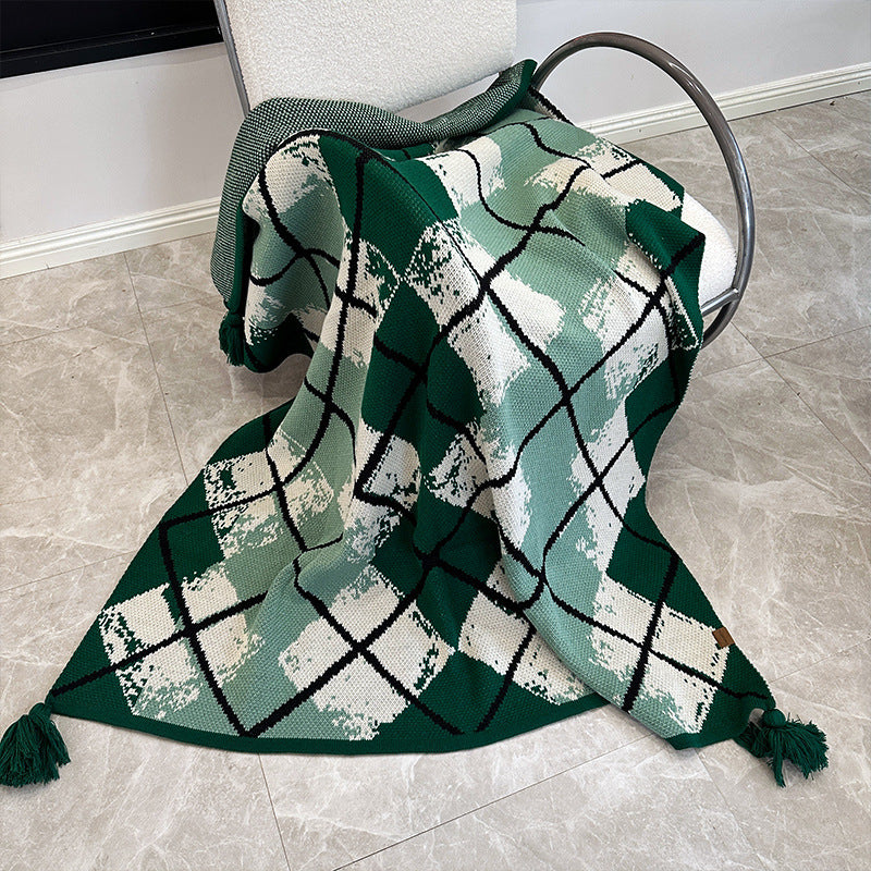 Green Chic Argyle Diamond Knit Throw Blanket with Tassels - Versatile Sofa & Bed Accent - 135 x 125cm