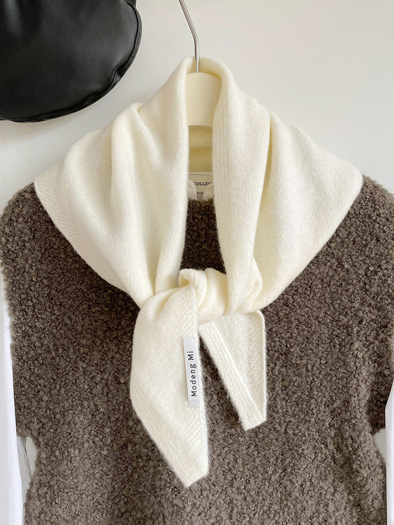 White Chic Wool Blend Knit Triangle Scarf - Versatile &amp; Warm Fashion Accessory - 105 x 35cm