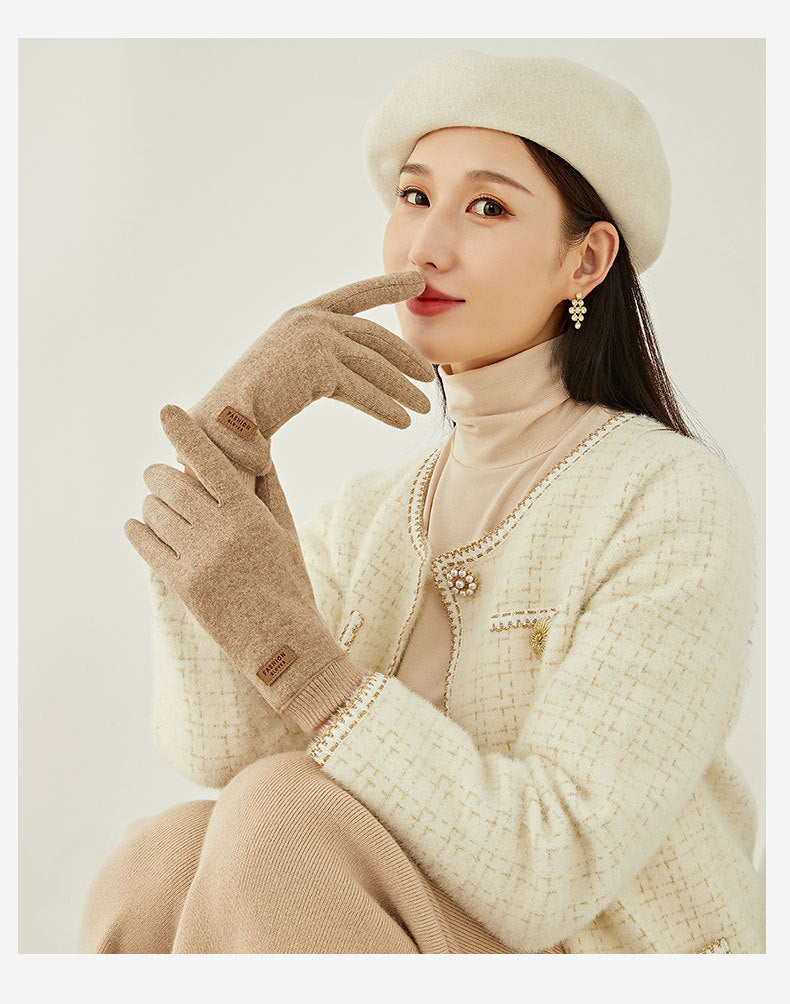 Beige Elegant Women's Wool Blend Winter Gloves - Cozy Fleece-Lined Touchscreen Warmth