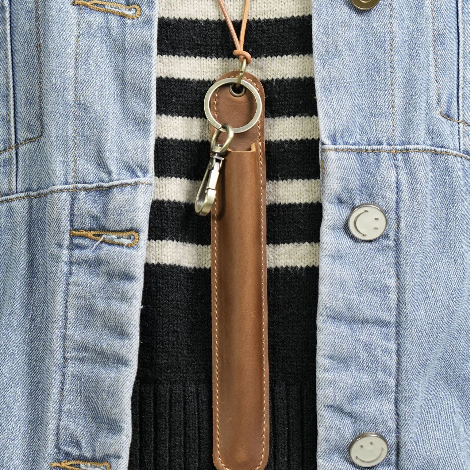 Brown Vintage Top-Grain Leather Pen Sleeve Holder with Neck Strap - Protective Single Pen Case
