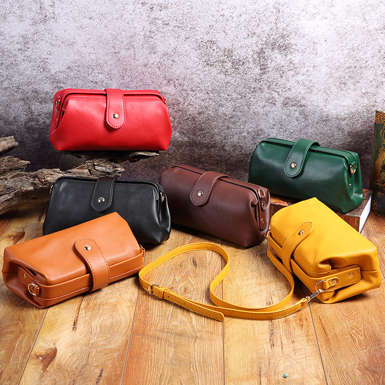 Coffee Chic Vintage Inspired PU Leather Crossbody Bag - Small Frame Doctor Style Purse with Adjustable Strap