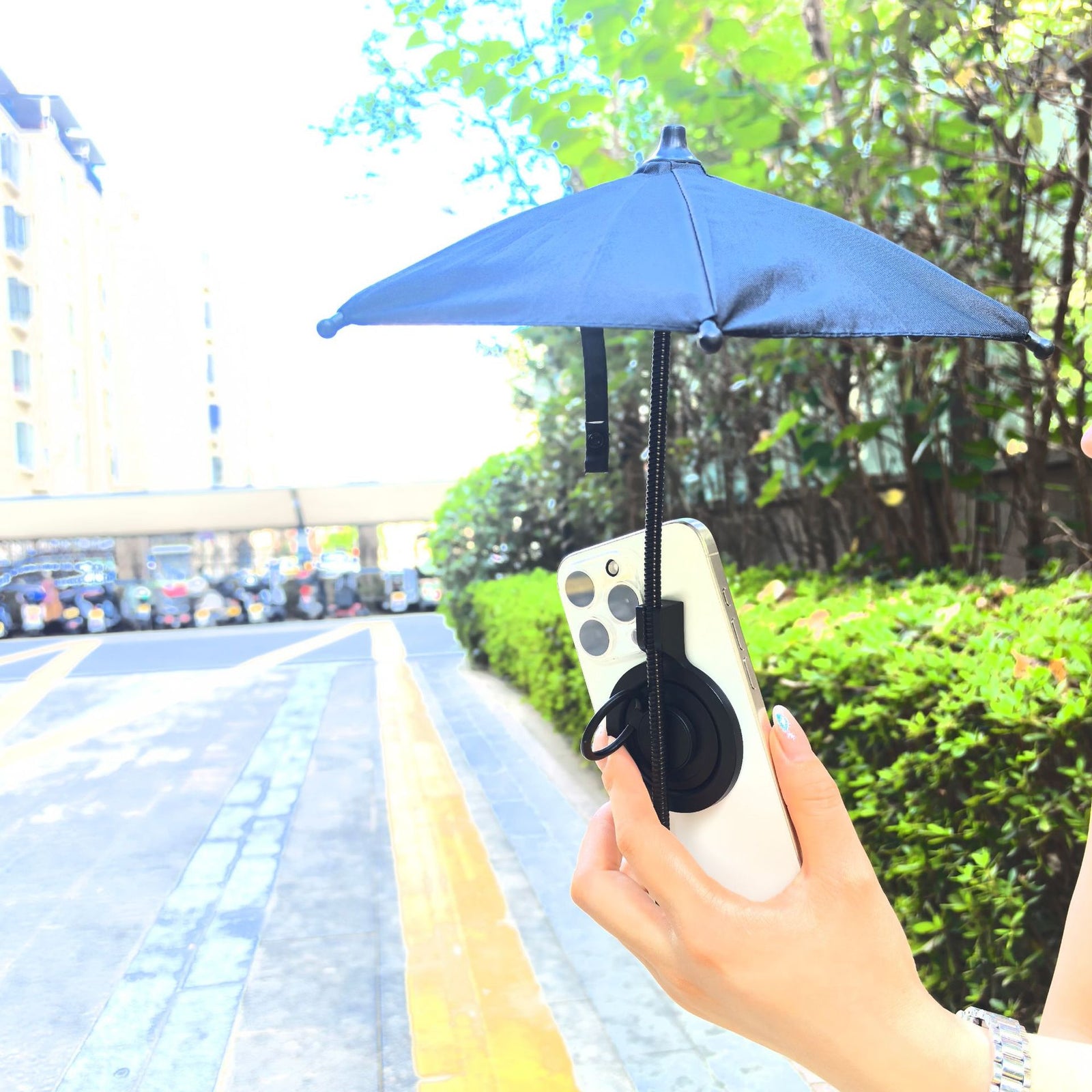 Black Magnetic Phone Umbrella Sun Shade - Clear Outdoor Screen Visor, Anti-Glare Mini Parasol for iPhone
