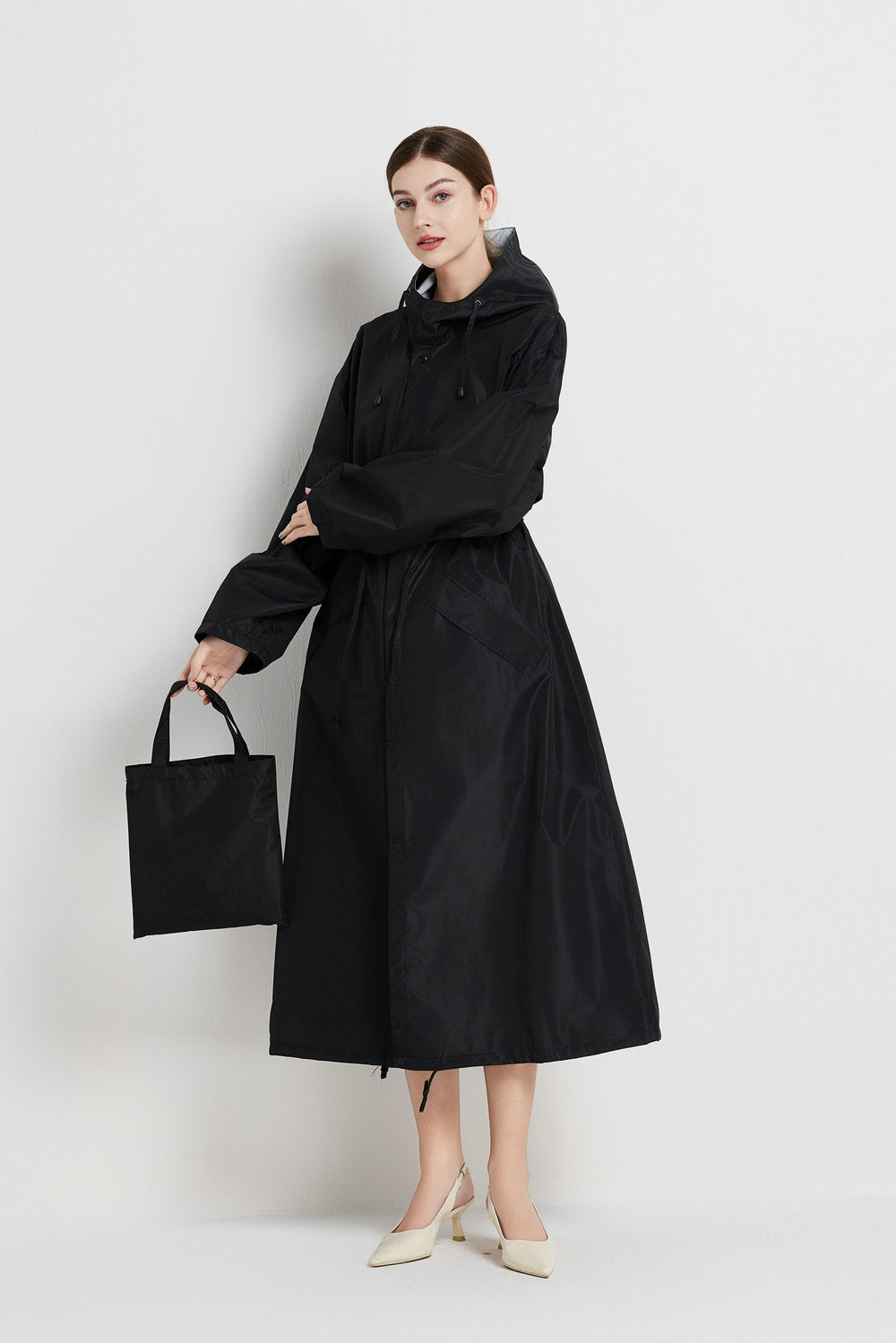 Size M Black Women's Chic Lightweight Waterproof Raincoat - Long Hooded Packable Rain Jacket with Pouch