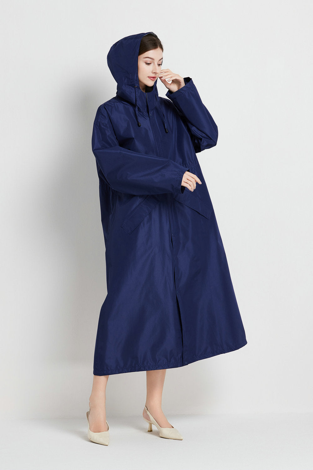Size M Dark Blue Women's Chic Lightweight Waterproof Raincoat - Long Hooded Packable Rain Jacket with Pouch
