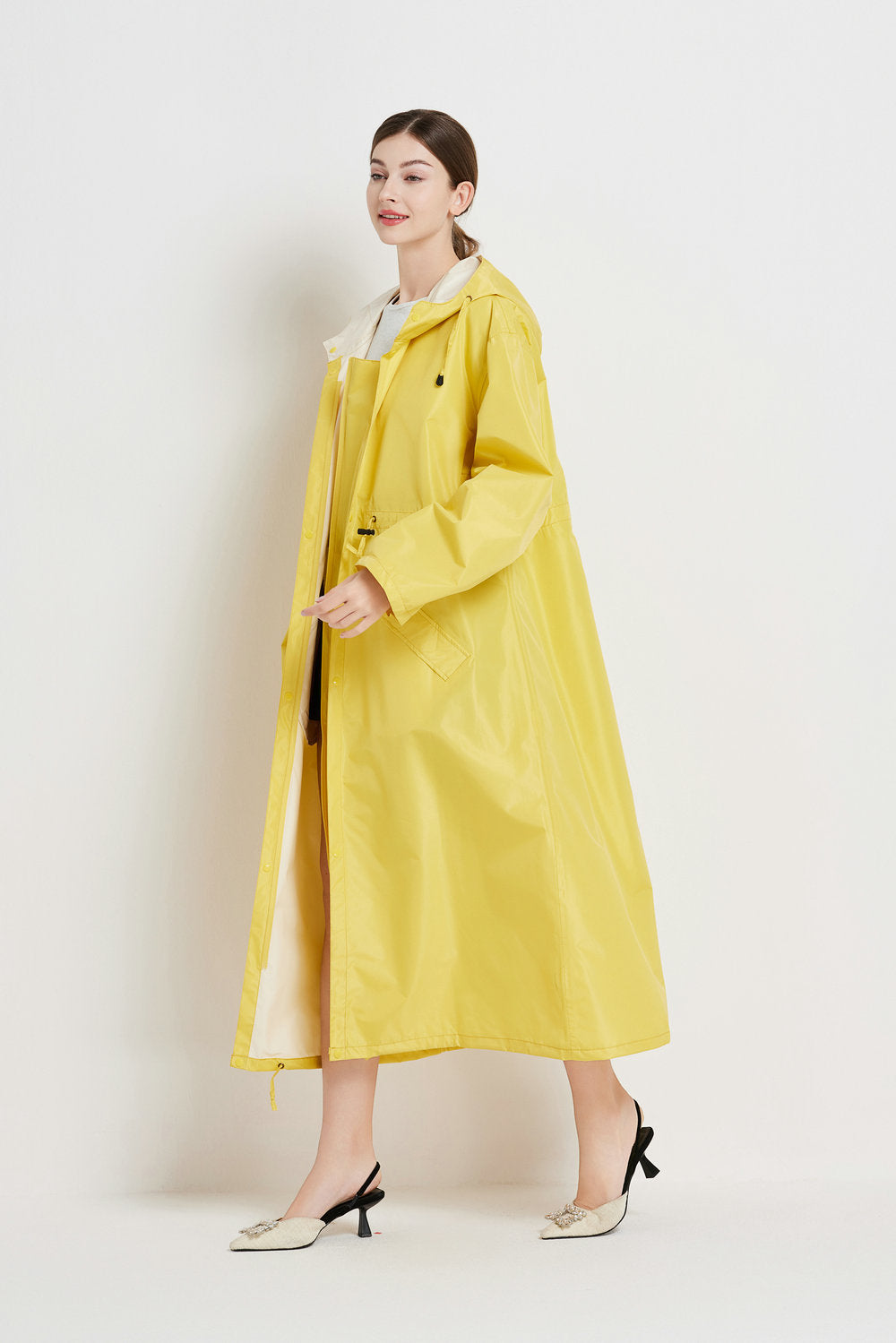 Size M Yellow Women's Chic Lightweight Waterproof Raincoat - Long Hooded Packable Rain Jacket with Pouch