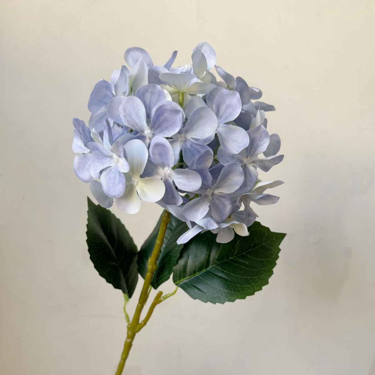 5-Piece Light Blue Premium Lifelike Hydrangea Artificial Flowers- 60cm Long Stem Faux Floral Bouquet for Home, Wedding &amp; Vase Decor