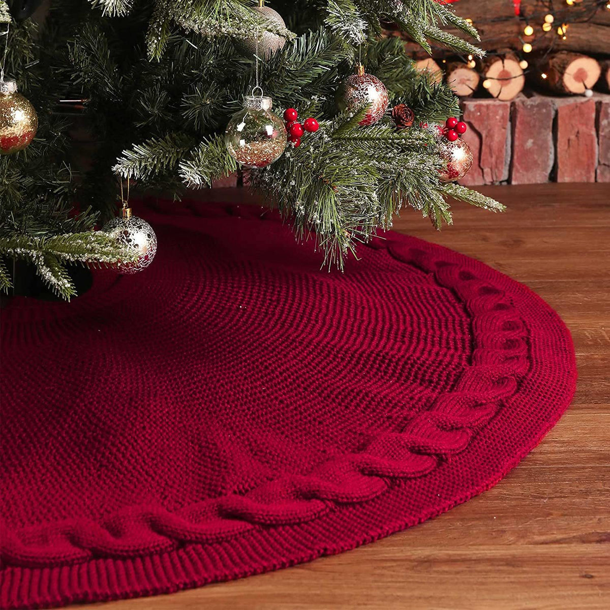 Red Luxury Knit Christmas Tree Skirt with Cable-Knit Border - Rustic Holiday Decor(92cm)
