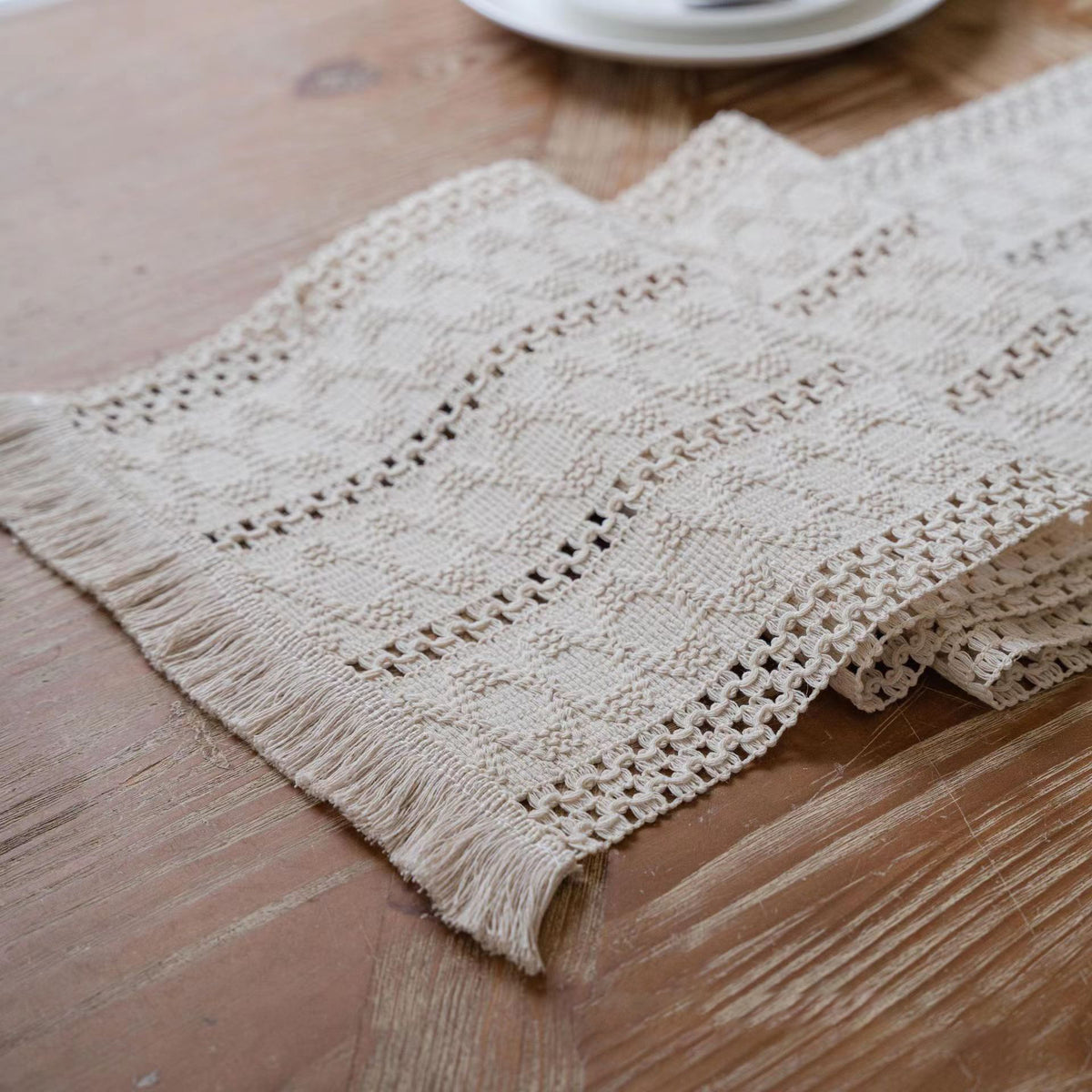 2-PCS White Bohemian Woven Table Runner with Tassels - Rustic Farmhouse Decor for Dining &amp; Coffee Tables