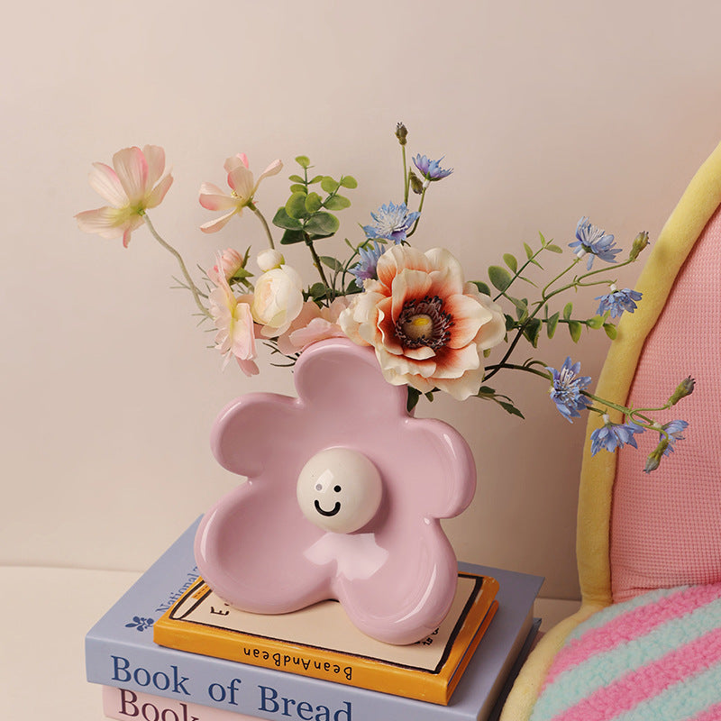 Artistic Floral Smiling Face Vase - Modern Ceramic Decor with Gloss Finish(Osmanthus yellow)