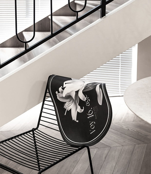 Elegant Floral Print Absorbent Floor Mat - Quick Dry, Non-Slip, Easy Clean Bathroom & Entryway Rug(White flowers on black background)