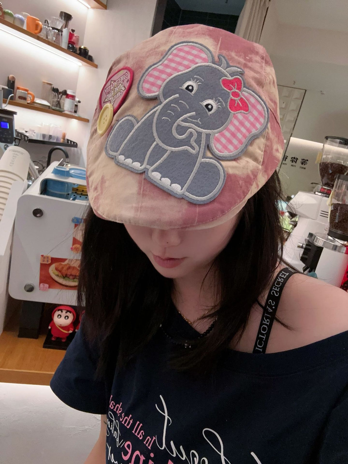 Cute Elephant Applique Beret Hat - Soft Fabric, Adjustable Fit, Retro Newsboy Cap(red)