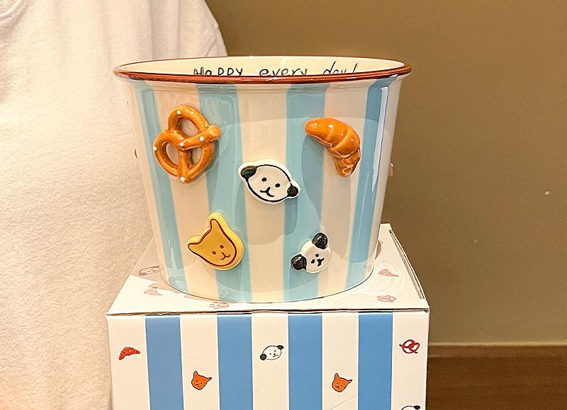Charming Striped Ceramic Instant Noodle Bowl with 3D Accents &amp; Happy every day!" Message(blue)"