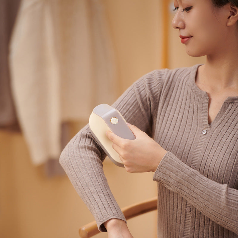 Rechargeable Electric Fabric Shaver - Powerful Lint Remover with Dual-Ring Blades & Ergonomic Design(black and white)