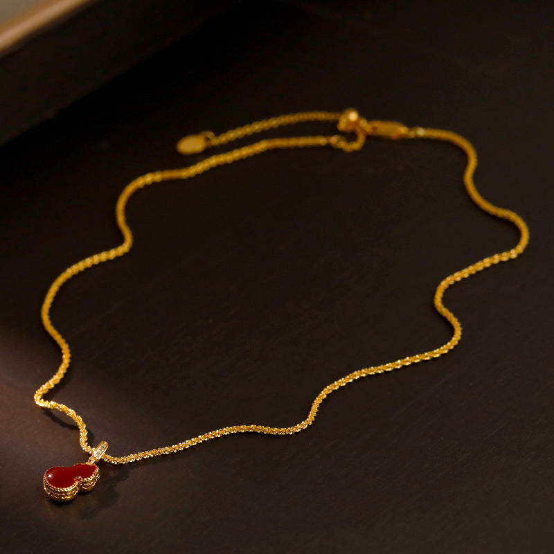 Elegant Gourd Pendant Necklace with Adjustable Textured Chain - Lucky Calabash Jewelry for Women(red)