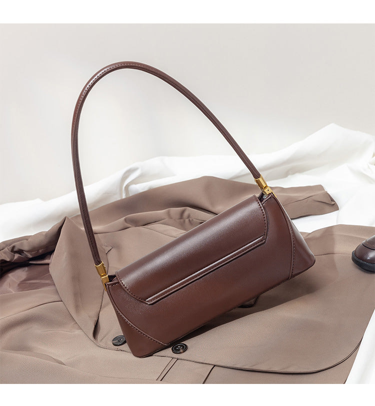Black Elegant Vintage Baguette Shoulder Bag - Chic PU Leather Underarm Purse with Gold Clasp