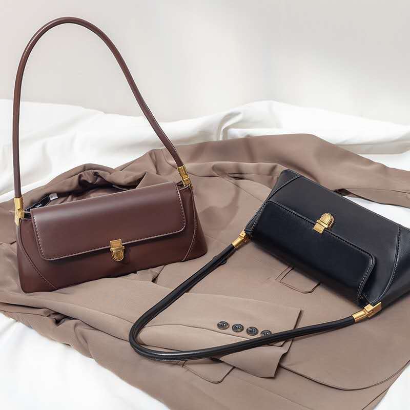 Brown Elegant Vintage Baguette Shoulder Bag - Chic PU Leather Underarm Purse with Gold Clasp