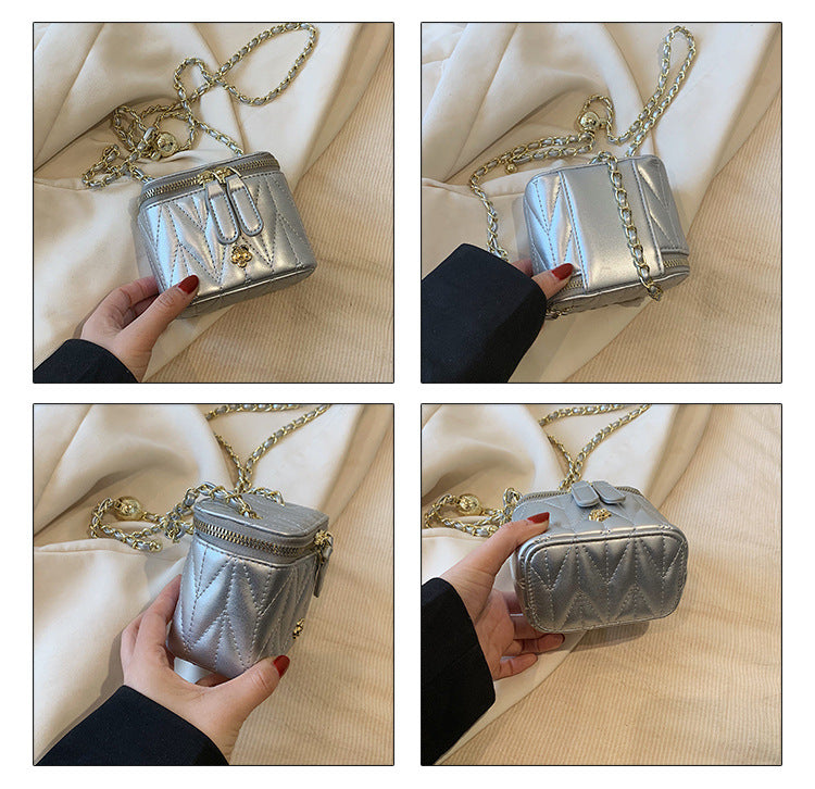 Black Chic Quilted Mini Box Crossbody Bag - Luxury Style Chain Purse for Women