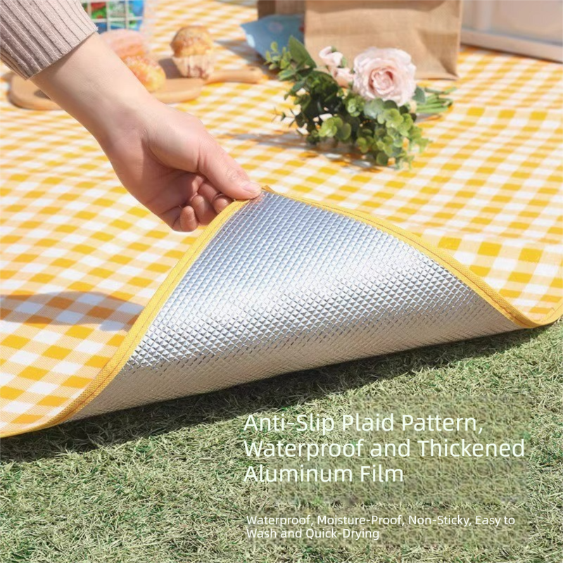 Yellow Lightweight Thickened Picnic Mat – Waterproof Outdoor Camping Ground Sheet for Hiking, Parks and Picnics(2*2M）