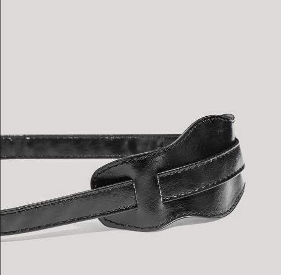 Edgy Chic Rivet Motorcycle Bag - High-Fashion Shoulder Crossbody Handbag for Women (37.5x10x23 cm)