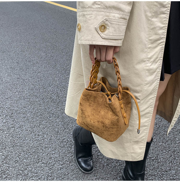Brown Retro Maillard Brown Mini Bag - 2025 New Casual Versatile Women's Crossbody & Exquisite Braided Handle Bucket Bag (15x12x14 cm)
