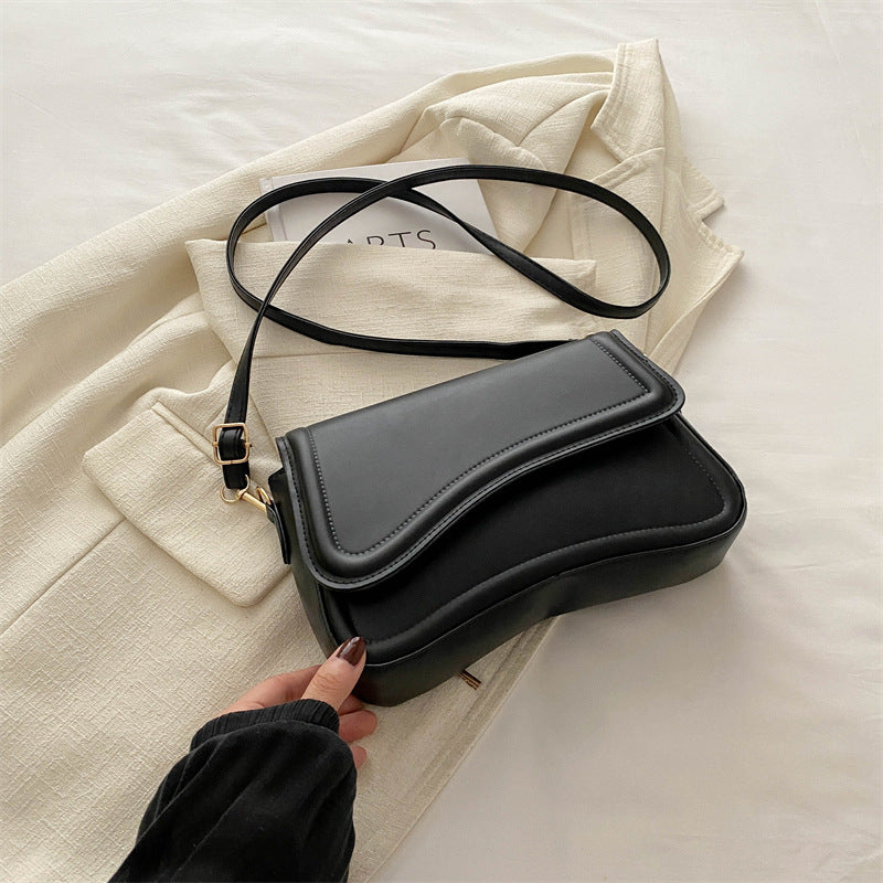 Black Minimalist Chic Shoulder Bag - Simple Crossbody Handbag for Women (24.5x6x16.5 cm, 0.3KG)