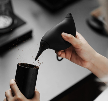 White Powerful Hummingbird Air Blower Manual Dust Cleaner for Coffee Grinders and Camera Lenses 160mm Portable Cleaning Tool