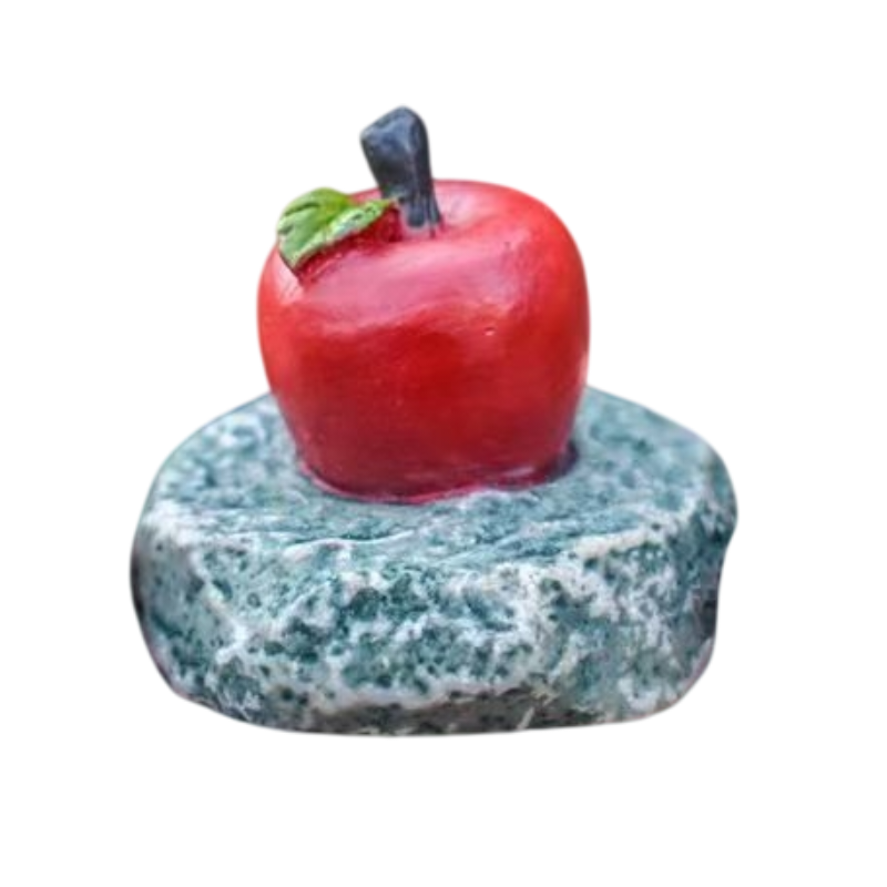 Zelda Goddess Statue Figurine(Small Goddess Statue + Apple) - Retro Resin Finish, Hyrule Shrine Model for Garden, Aquarium & Car Decor