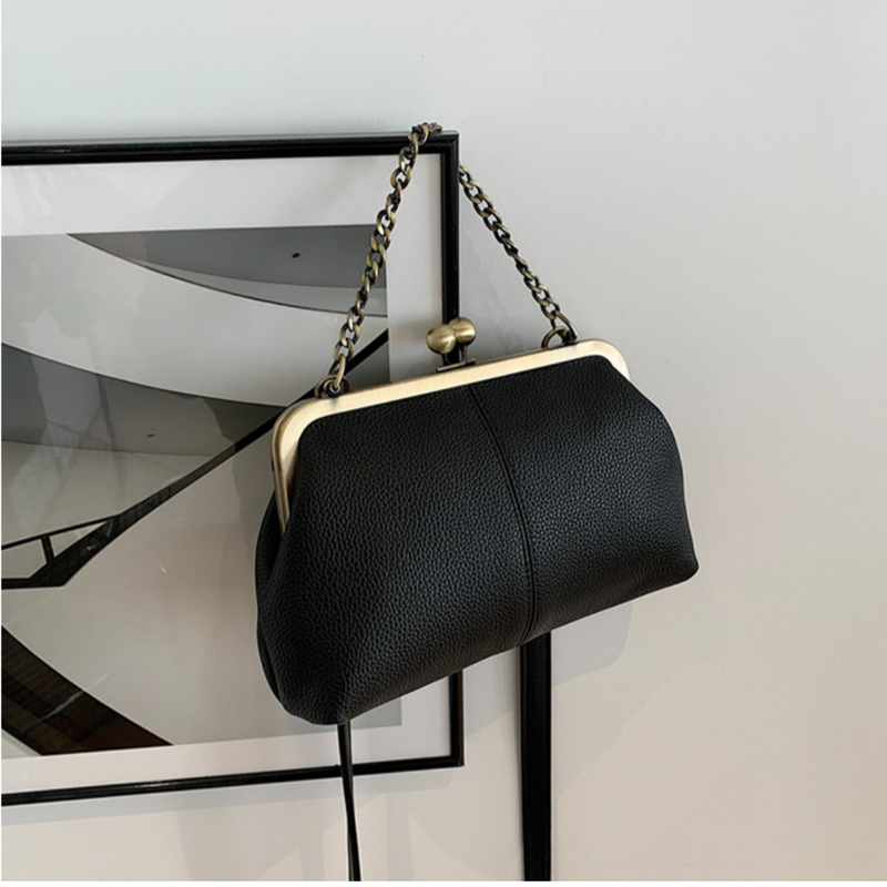 Black Retro Women's Shell Handbag - European Style Clip Lock Closure PU Clutch/Shoulder Bag with Chain Strap