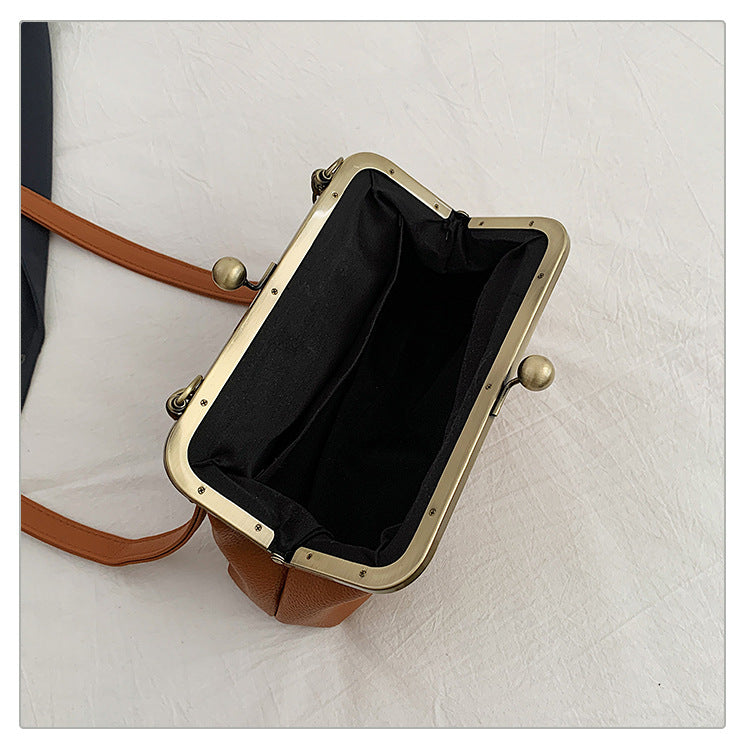 Pink Retro Women's Shell Handbag - European Style Clip Lock Closure PU Clutch/Shoulder Bag with Chain Strap