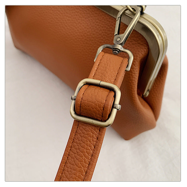 Pink Retro Women's Shell Handbag - European Style Clip Lock Closure PU Clutch/Shoulder Bag with Chain Strap