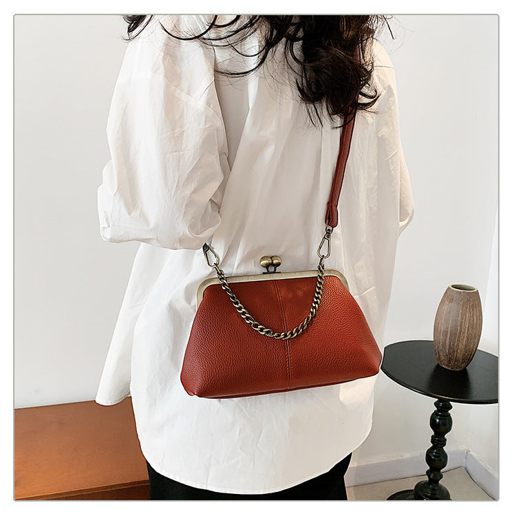 Red Retro Women's Shell Handbag - European Style Clip Lock Closure PU Clutch/Shoulder Bag with Chain Strap