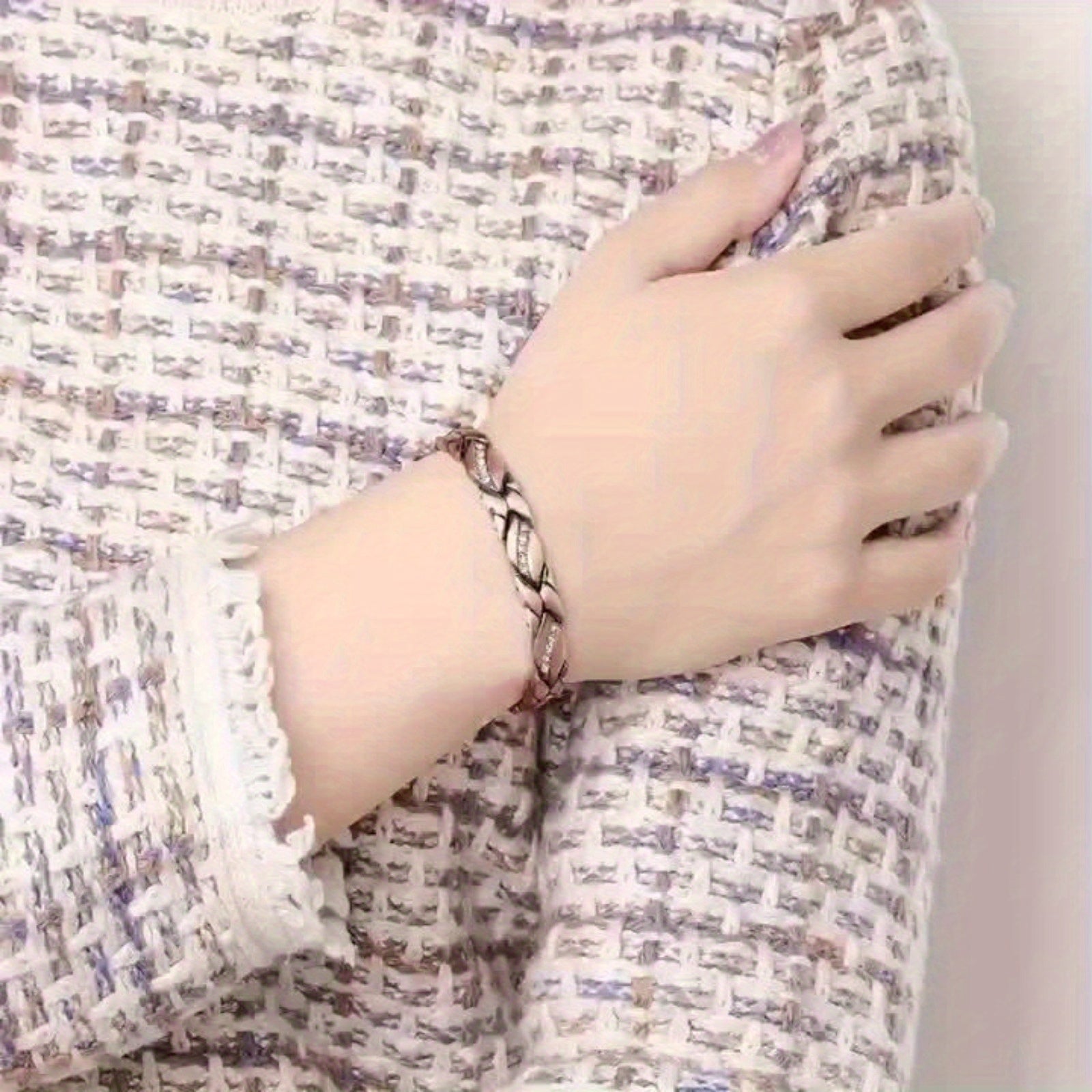 Leaf Magnetic Therapy Bracelet with Rhinestones - Geometric Stylish Wristband & Wellness Jewelry, Free Removel Tool(Black)