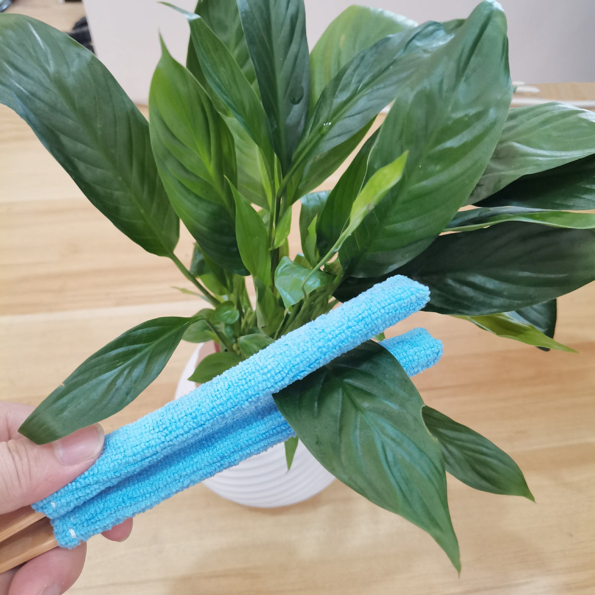 Green 3 Pack Microfiber Plant Leaf Cleaning Tongs with Removable Sleeves and Natural Bamboo Handles for Houseplants Maintenance