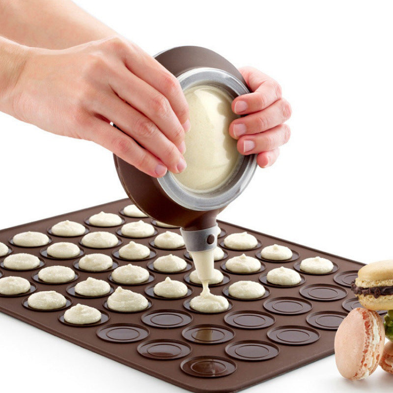 2-Pack Food Grade Silicone Macaron Piping Pot Squeezer with 5 Interchangeable Nozzles for Dessert Decorating and Home Baking Essentials