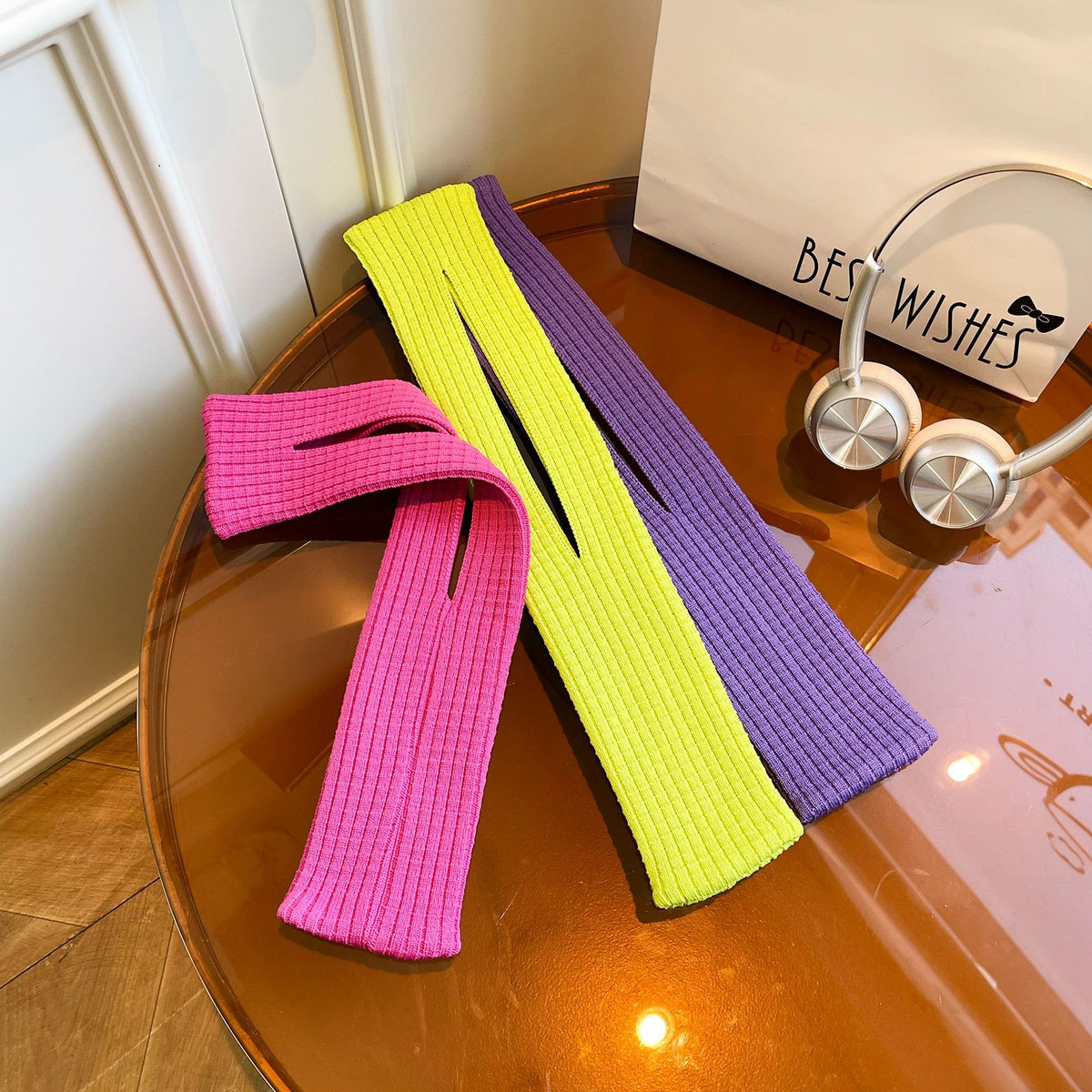 Purple High-Elastic Knit Short Phone Sling Bag – Compact Streetwear Accessory for iPhone, Minimalist Single Shoulder Carry with Stretchy Ribbed Design