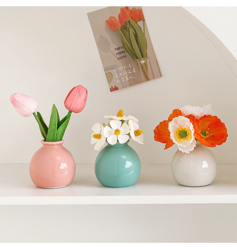 Ceramic Vase with Artificial Flowers Set – Mini Decorative Pot for Home Living Room or Desk Display(White vase with yellow daisies)